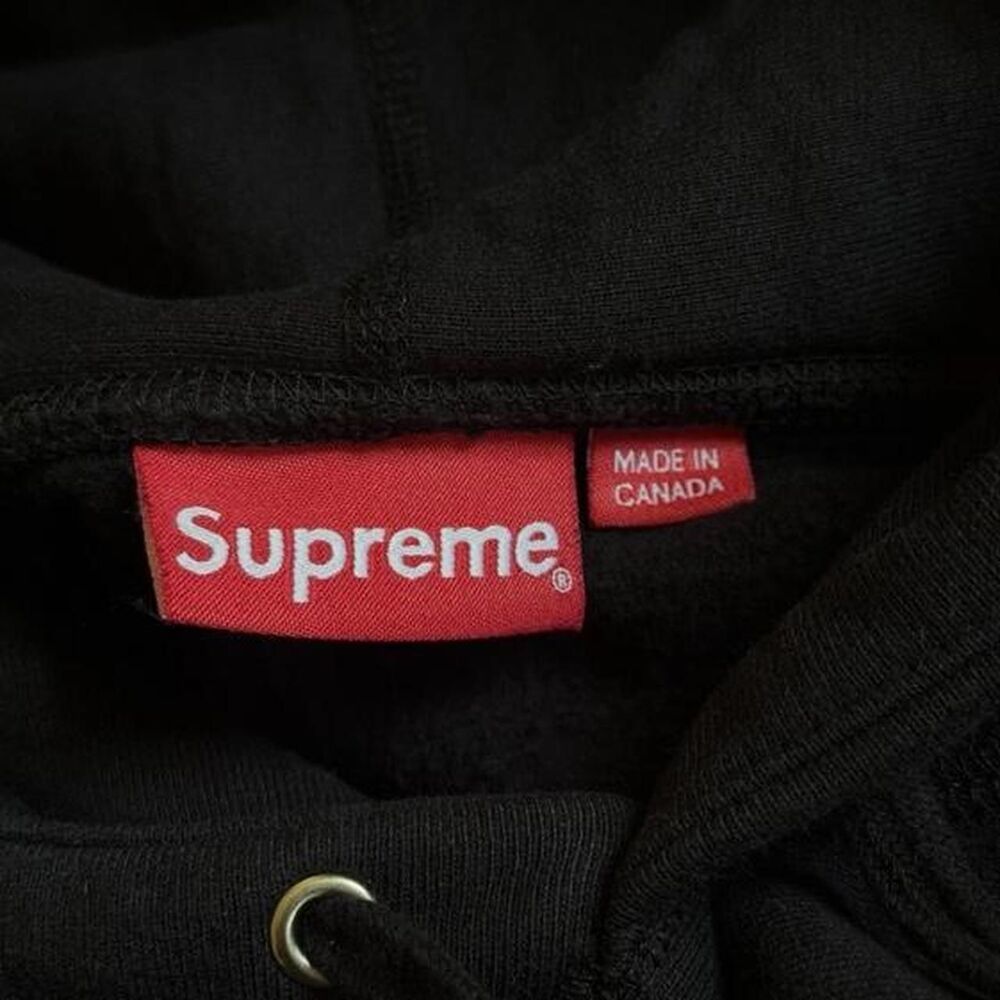 Supreme Men's Black Hoodie - Picture 5 of 8